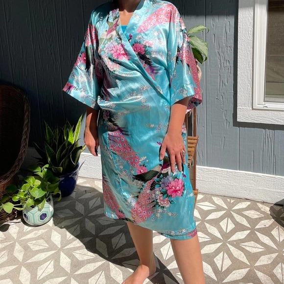 Sam Well Peacock Robe *missing belt* - Picture 4 of 6